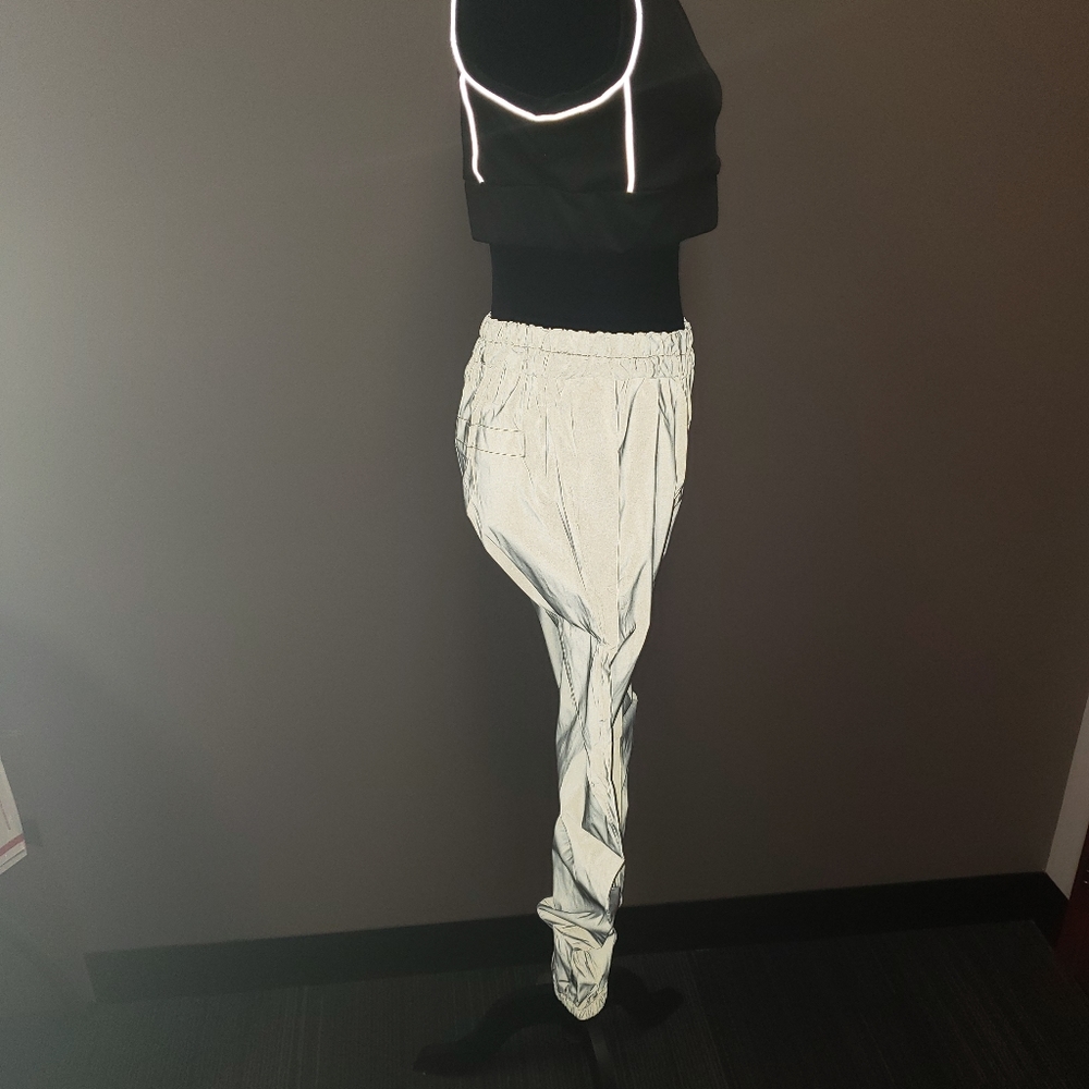 Reflective crop top - Picture 3 of 4